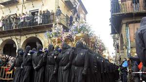 Semana Santa Leonesa centro masajes calle León